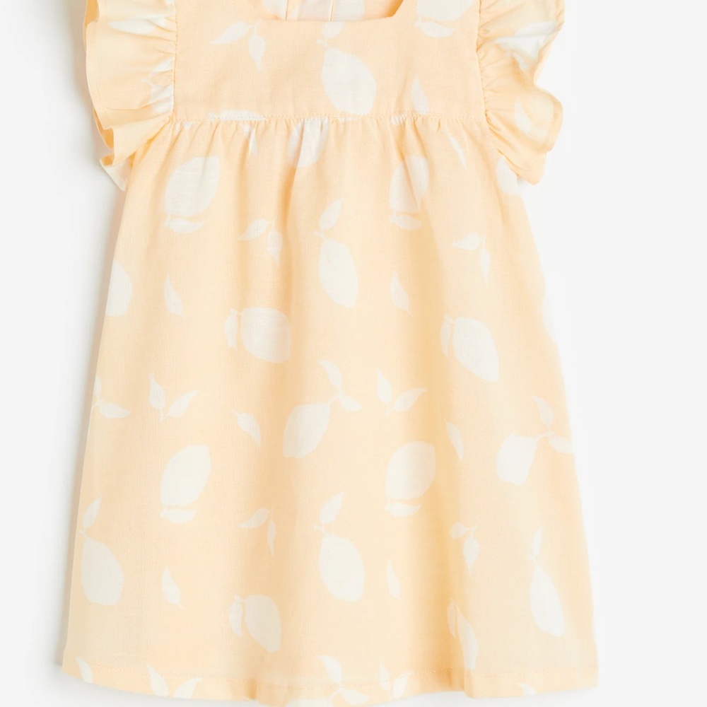 H&M Kids Casual Flutter Sleeve Dress in Light Yellow and White